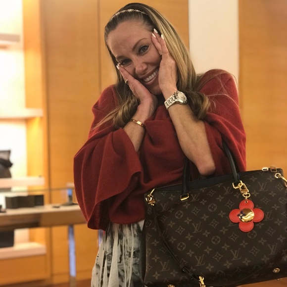 Meet your Posher, Trish - Picture 3 of 5